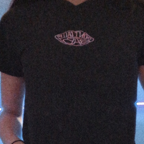 Brandy Melville shirt (brand new) - Picture 2 of 3